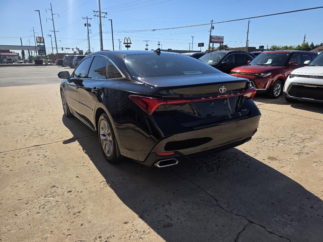 Toyota Avalon XLE FWD (Natl) 2022