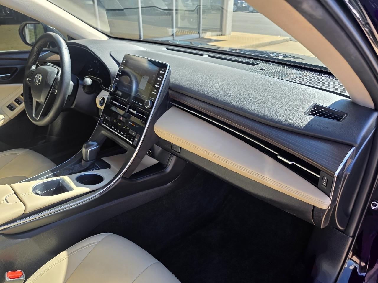 Toyota Avalon XLE FWD (Natl) 2022