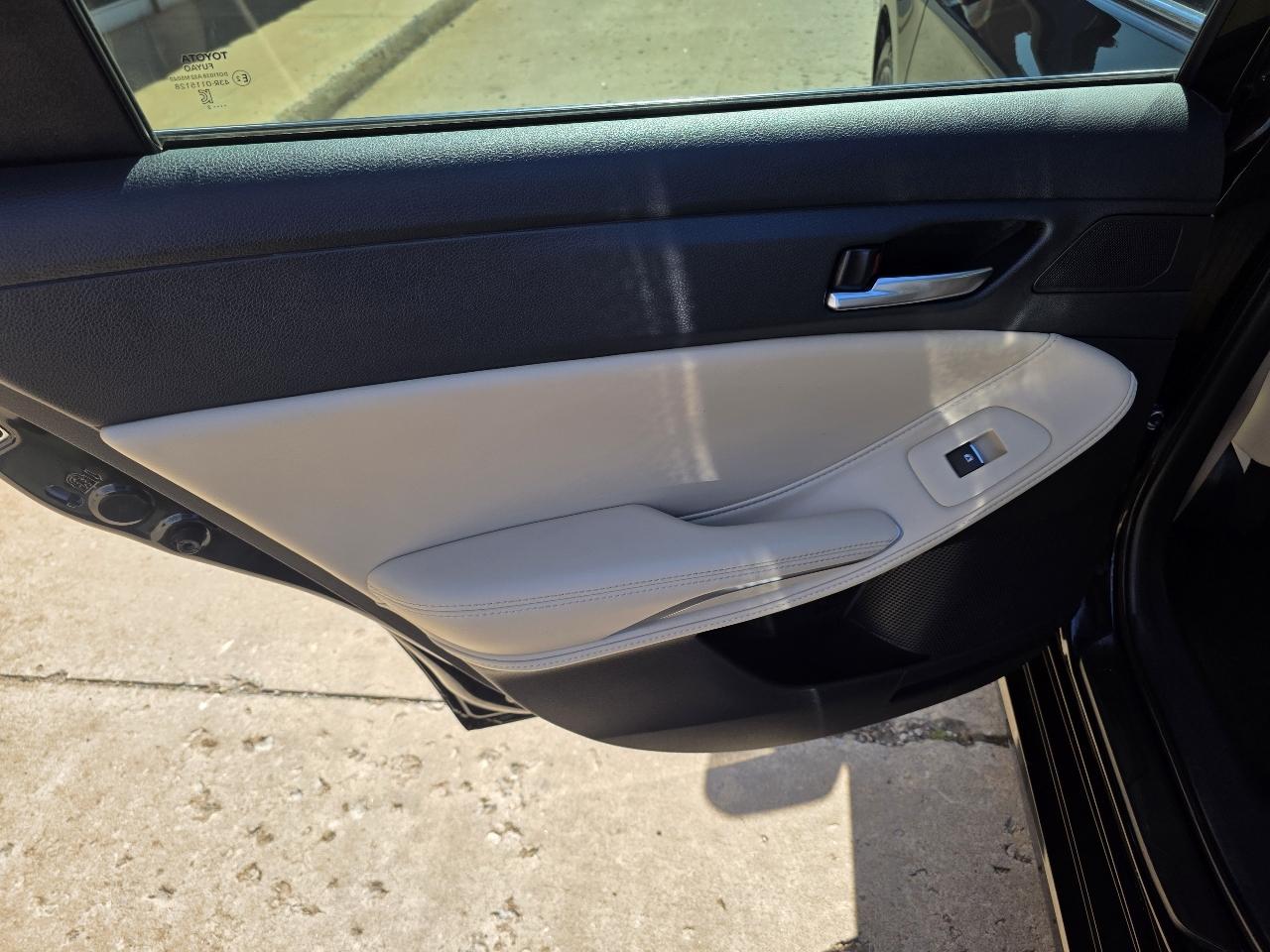 Toyota Avalon XLE FWD (Natl) 2022