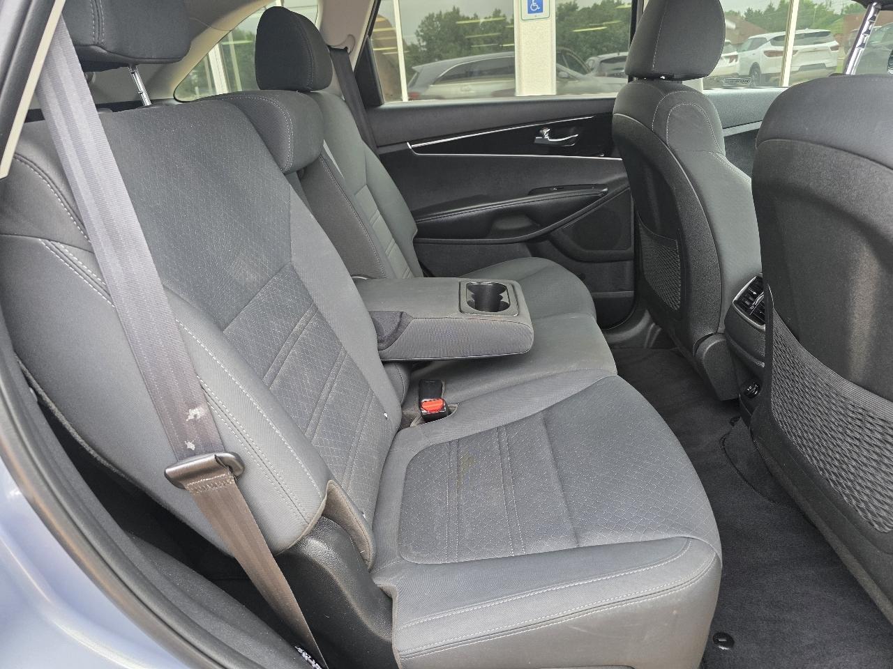 Kia Sorento LX FWD 2020
