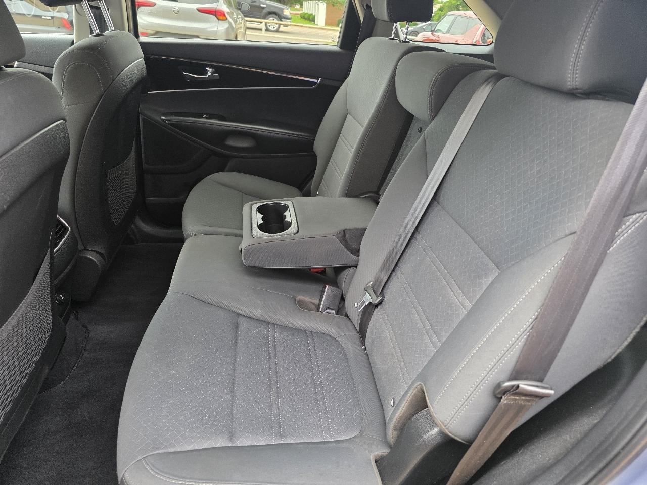 Kia Sorento LX FWD 2020