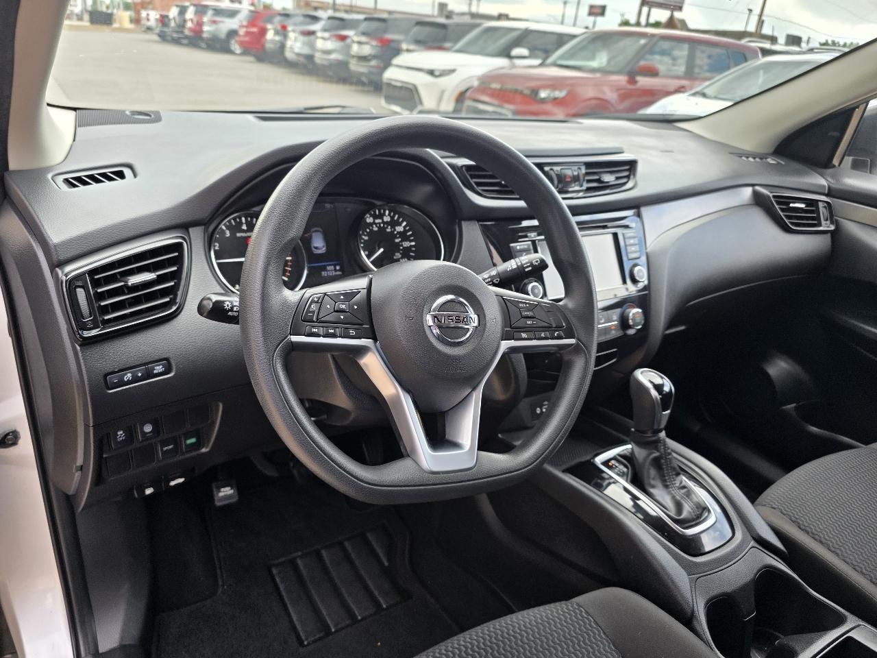 Nissan Rogue Sport FWD S 2021