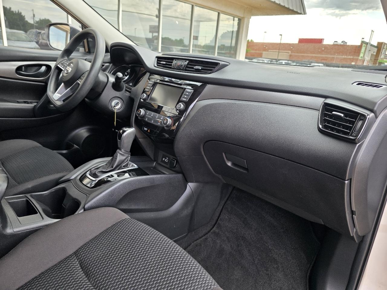 Nissan Rogue Sport FWD S 2021