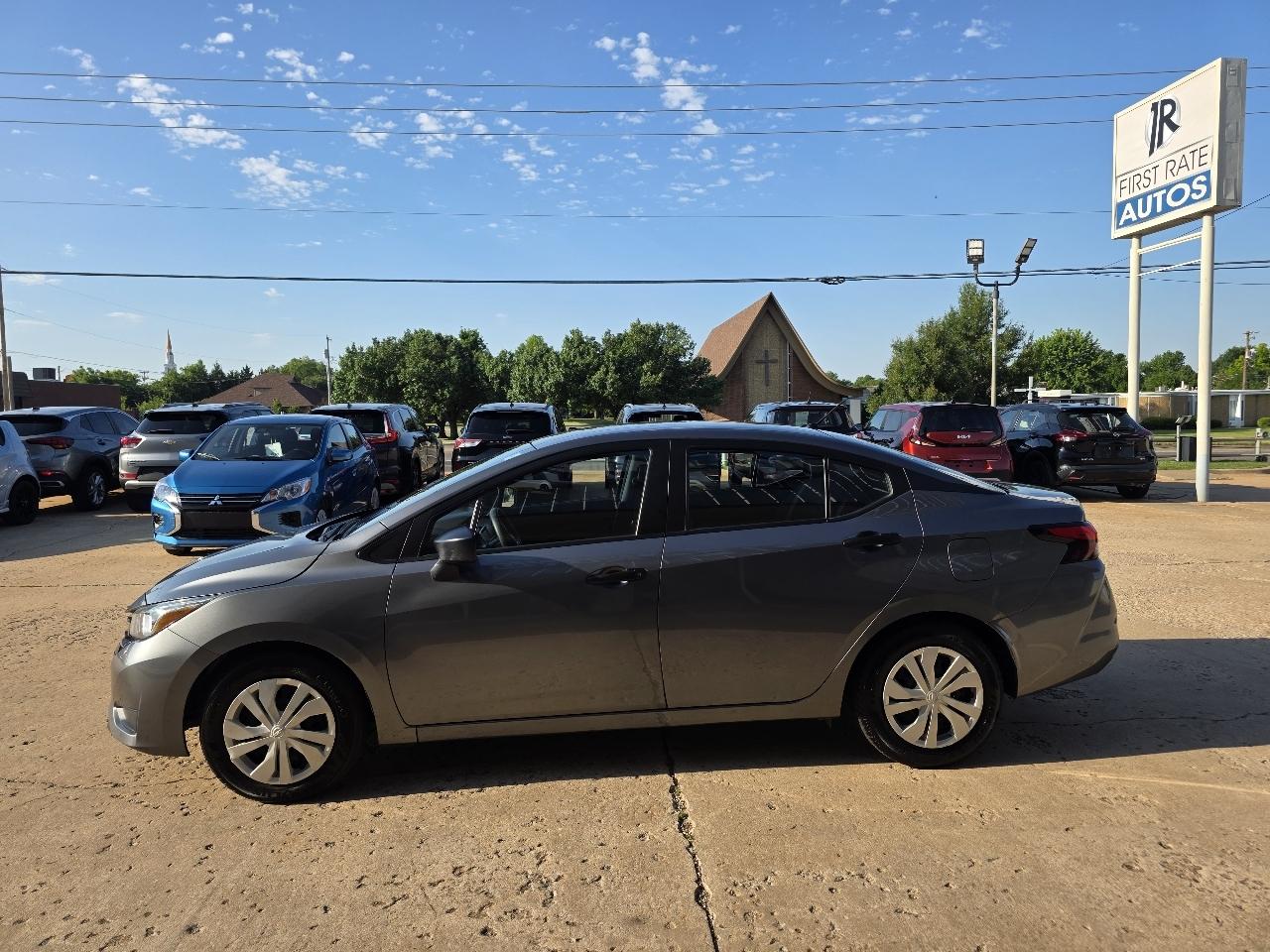 Nissan Versa S CVT 2024