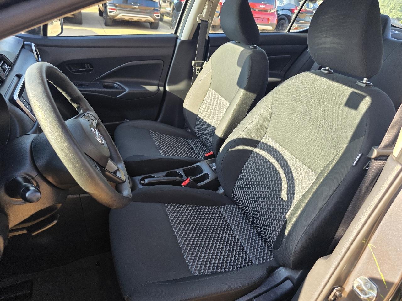 Nissan Versa S CVT 2024