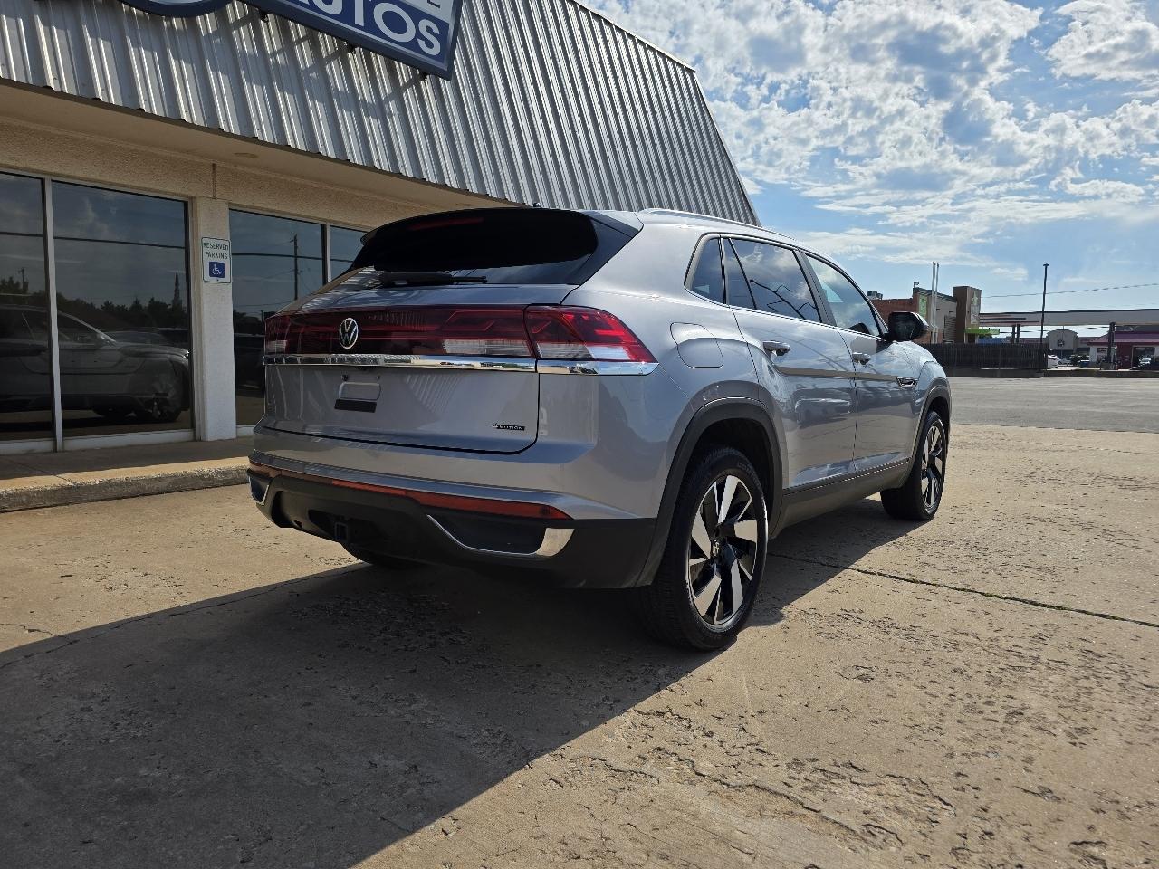 Volkswagen Atlas Cross Sport 2.0T SE w/Technology 4MOTION 2025