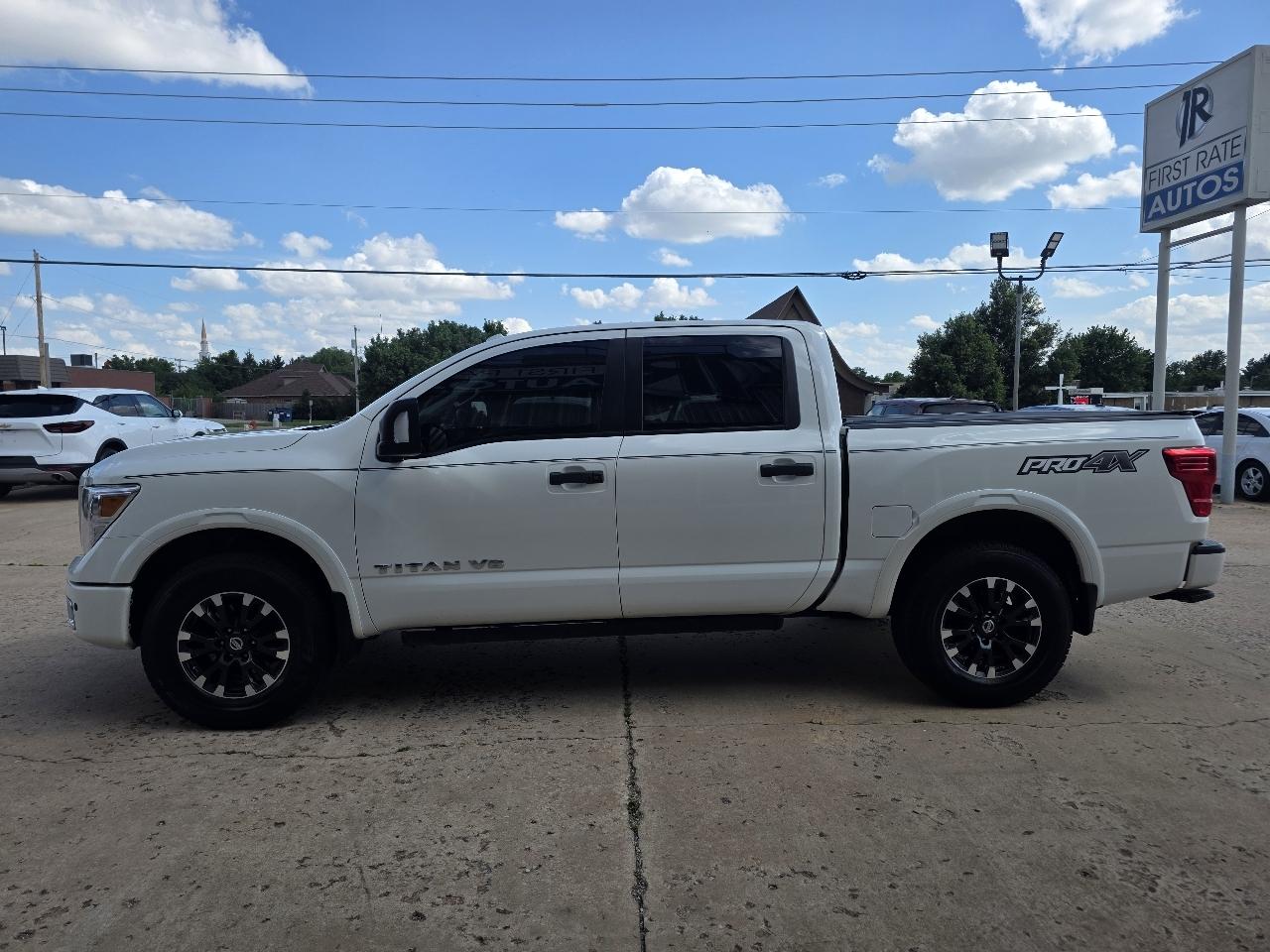 Nissan Titan 4x4 Crew Cab PRO-4X 2019