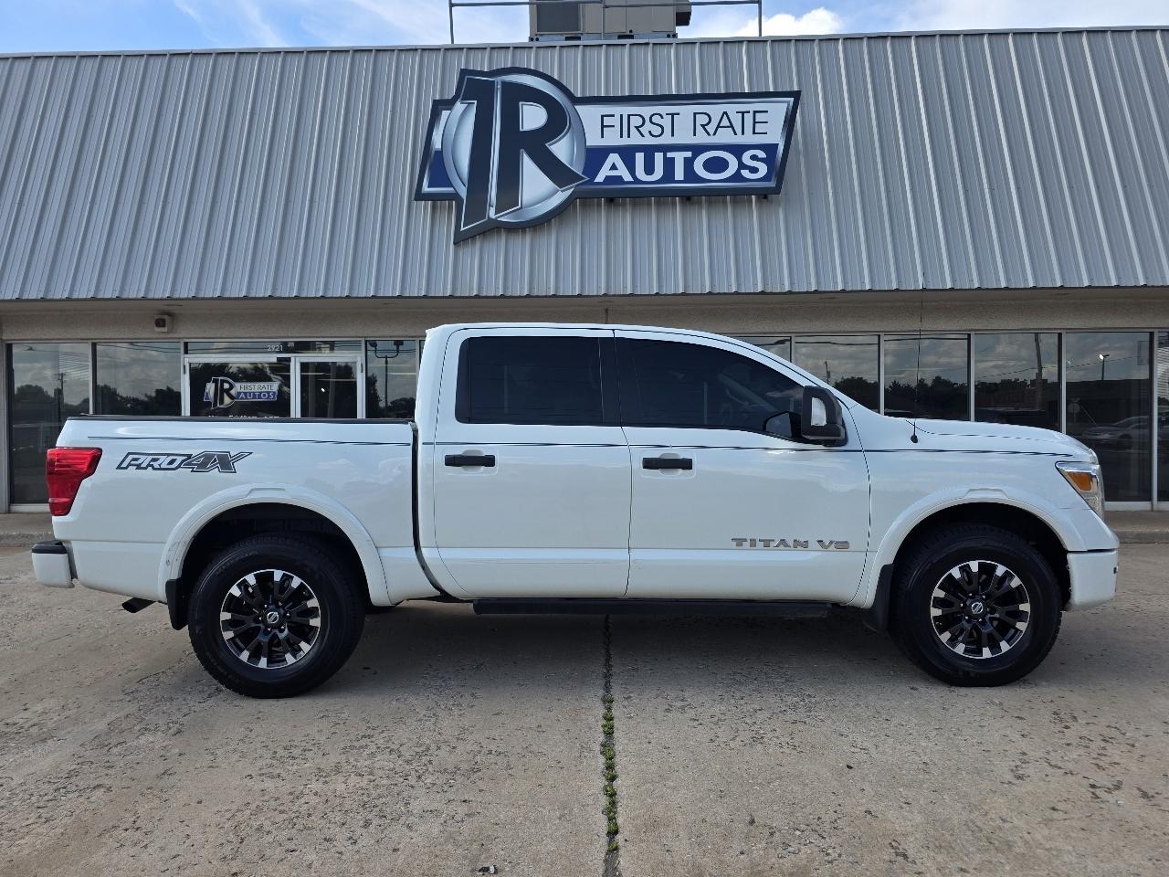 Nissan Titan 4x4 Crew Cab PRO-4X 2019