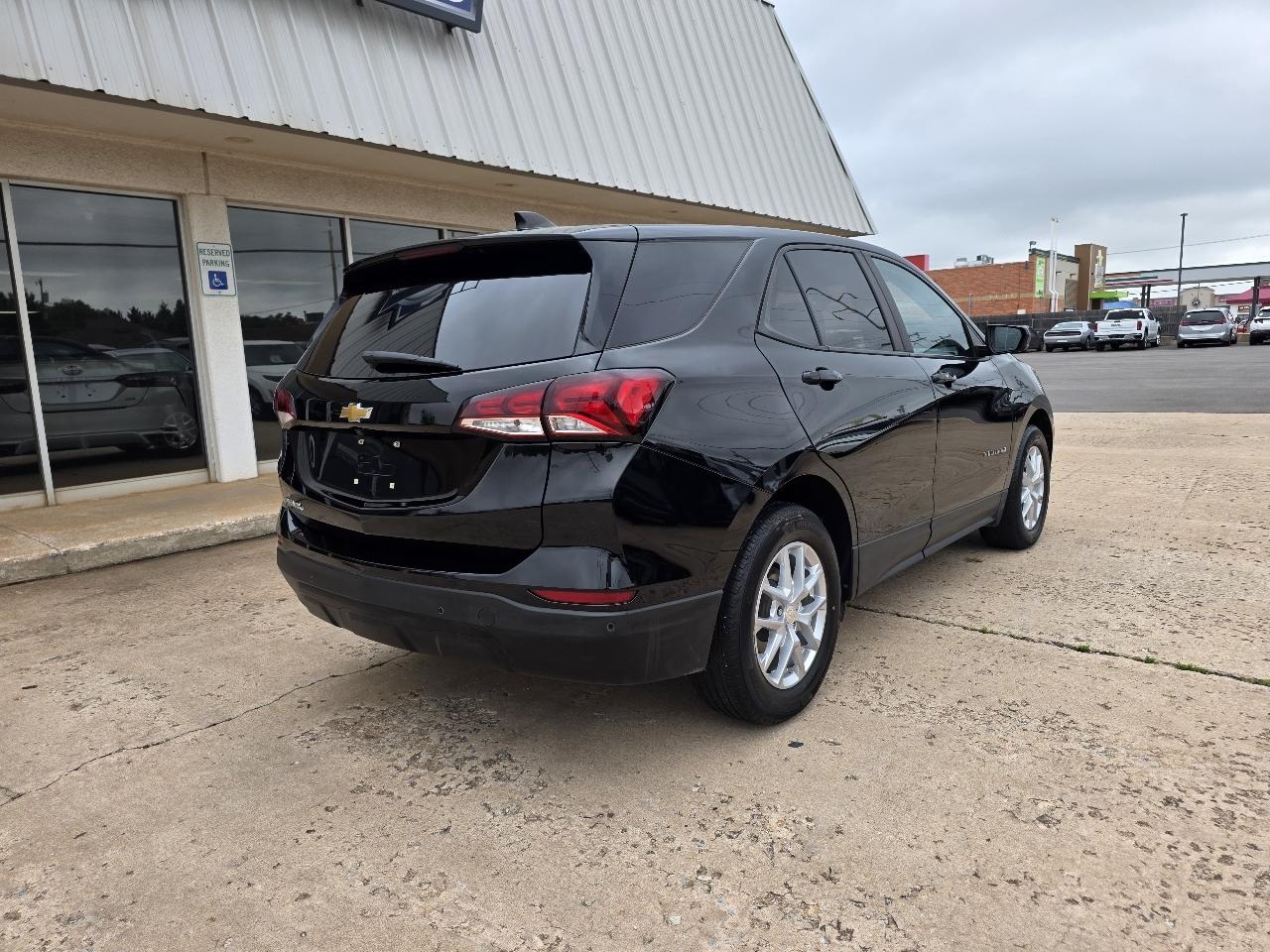 Chevrolet Equinox FWD 4dr LS w/1LS 2023