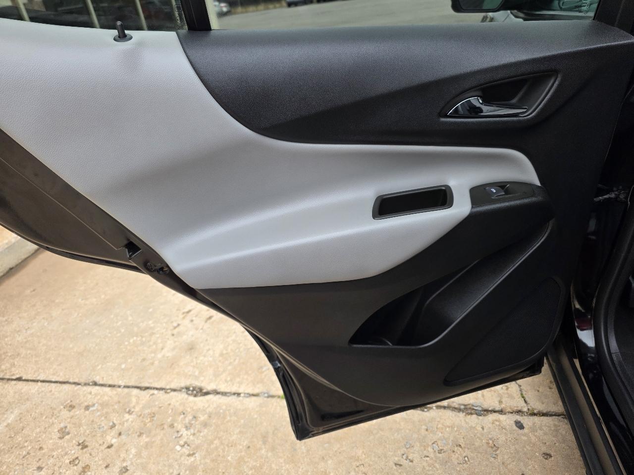 Chevrolet Equinox FWD 4dr LS w/1LS 2023
