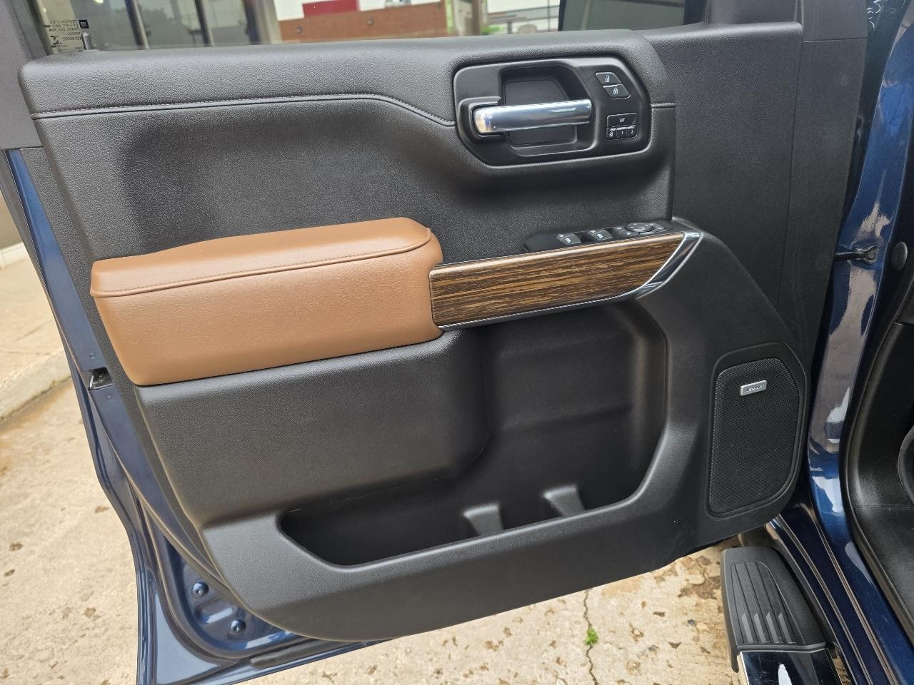 Chevrolet Silverado 1500 LTD 4WD Crew Cab 147" High Country 2022