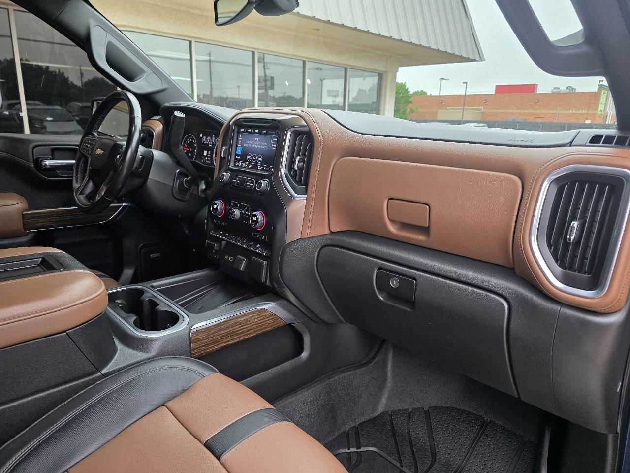 Chevrolet Silverado 1500 LTD 4WD Crew Cab 147" High Country 2022