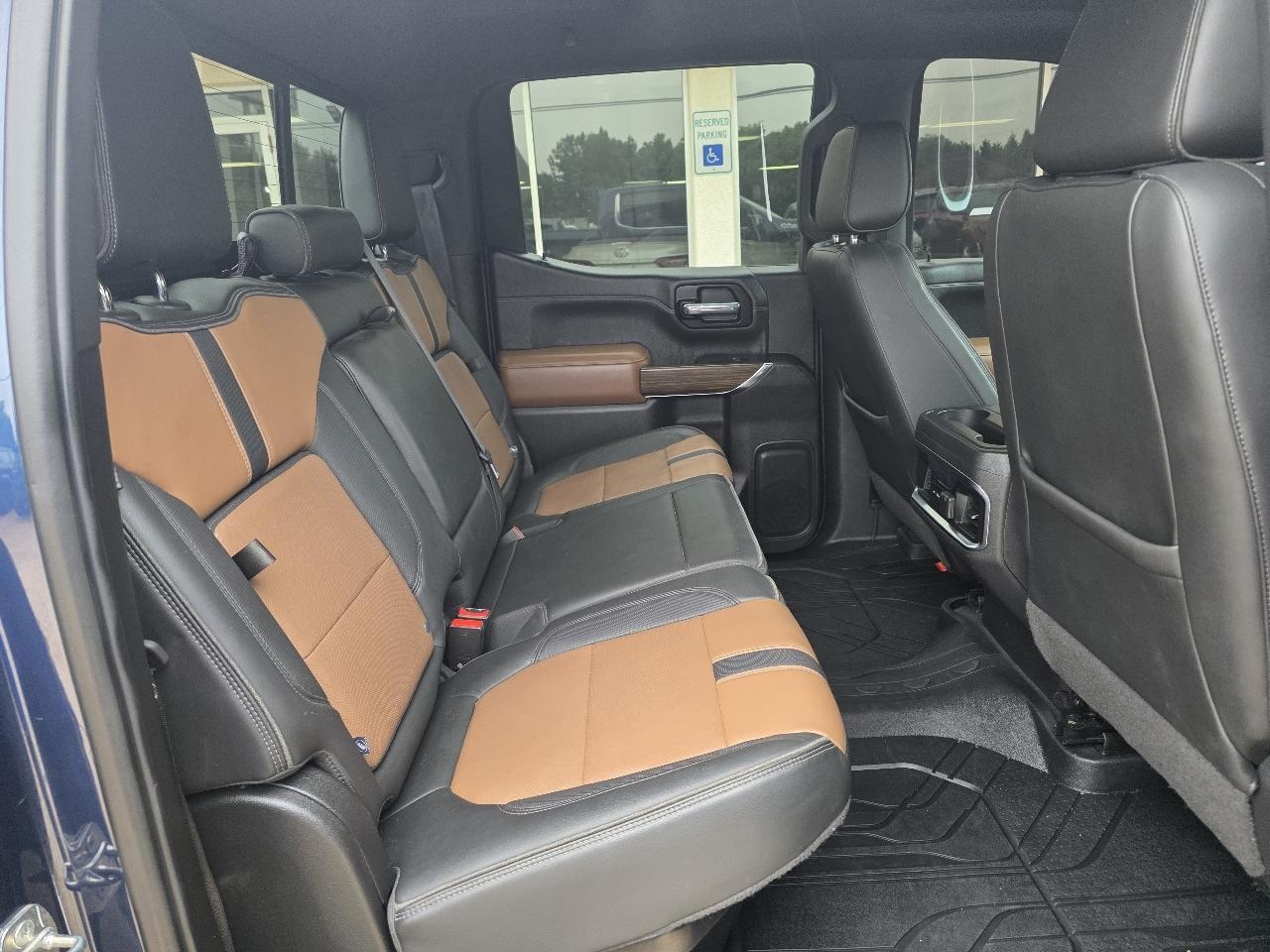 Chevrolet Silverado 1500 LTD 4WD Crew Cab 147" High Country 2022