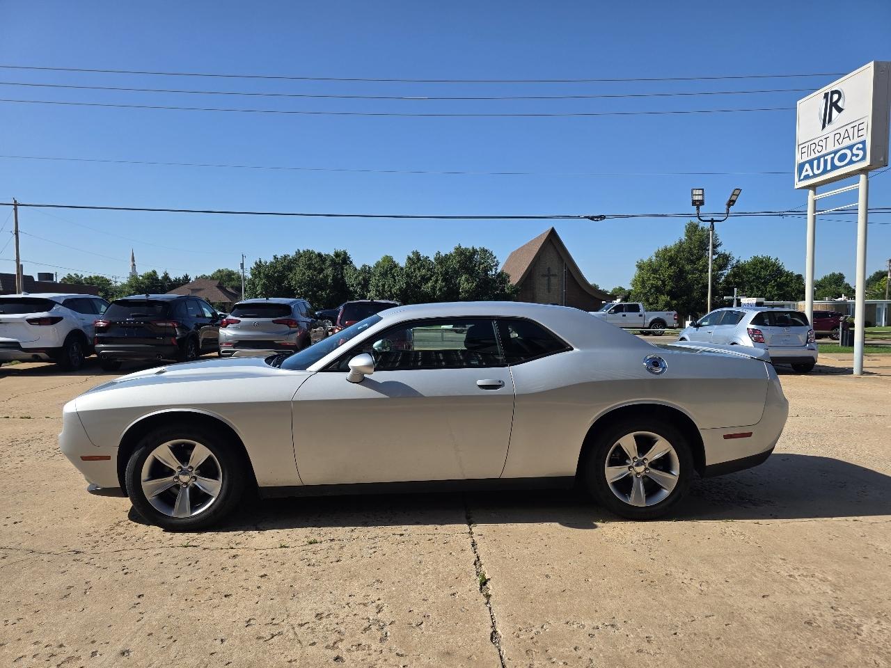 Dodge Challenger SXT RWD 2020