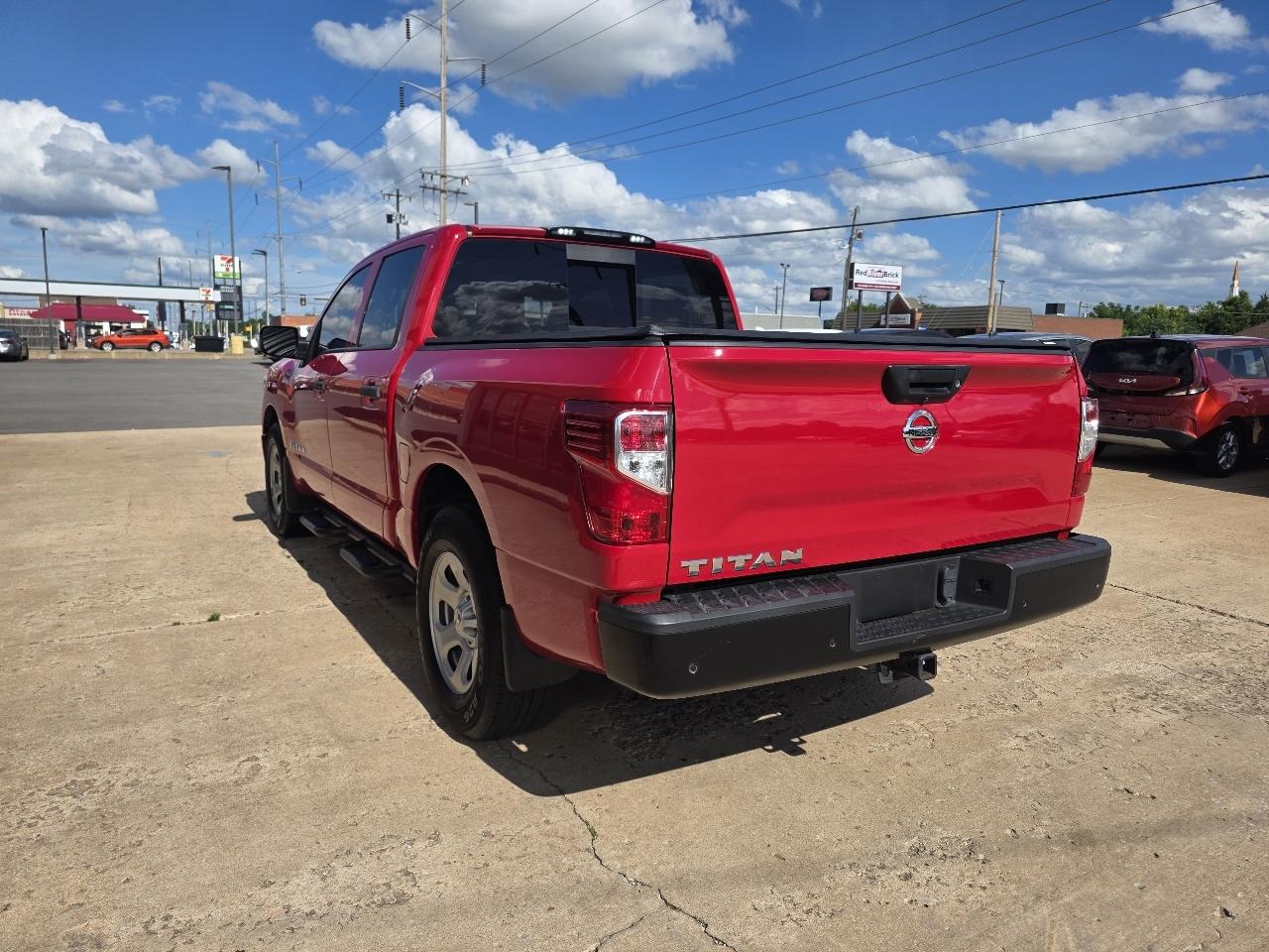 Nissan Titan 4x2 Crew Cab S 2020