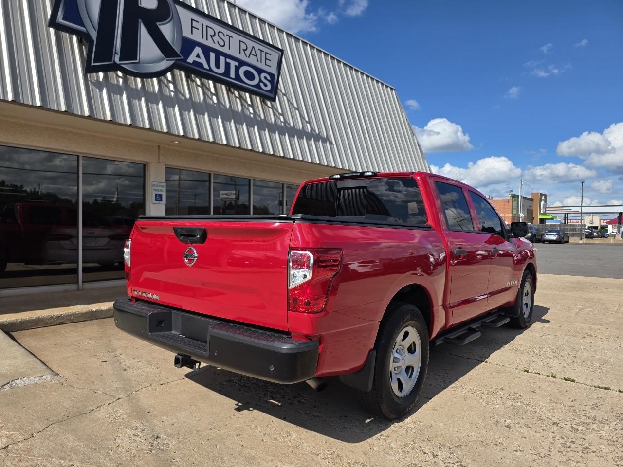 Nissan Titan 4x2 Crew Cab S 2020