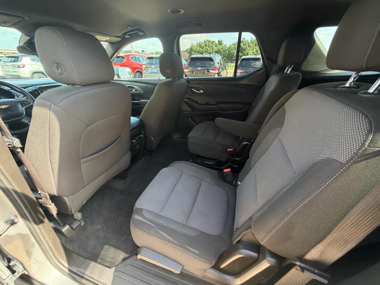 Chevrolet Traverse FWD 4dr LT Cloth w/1LT 2023