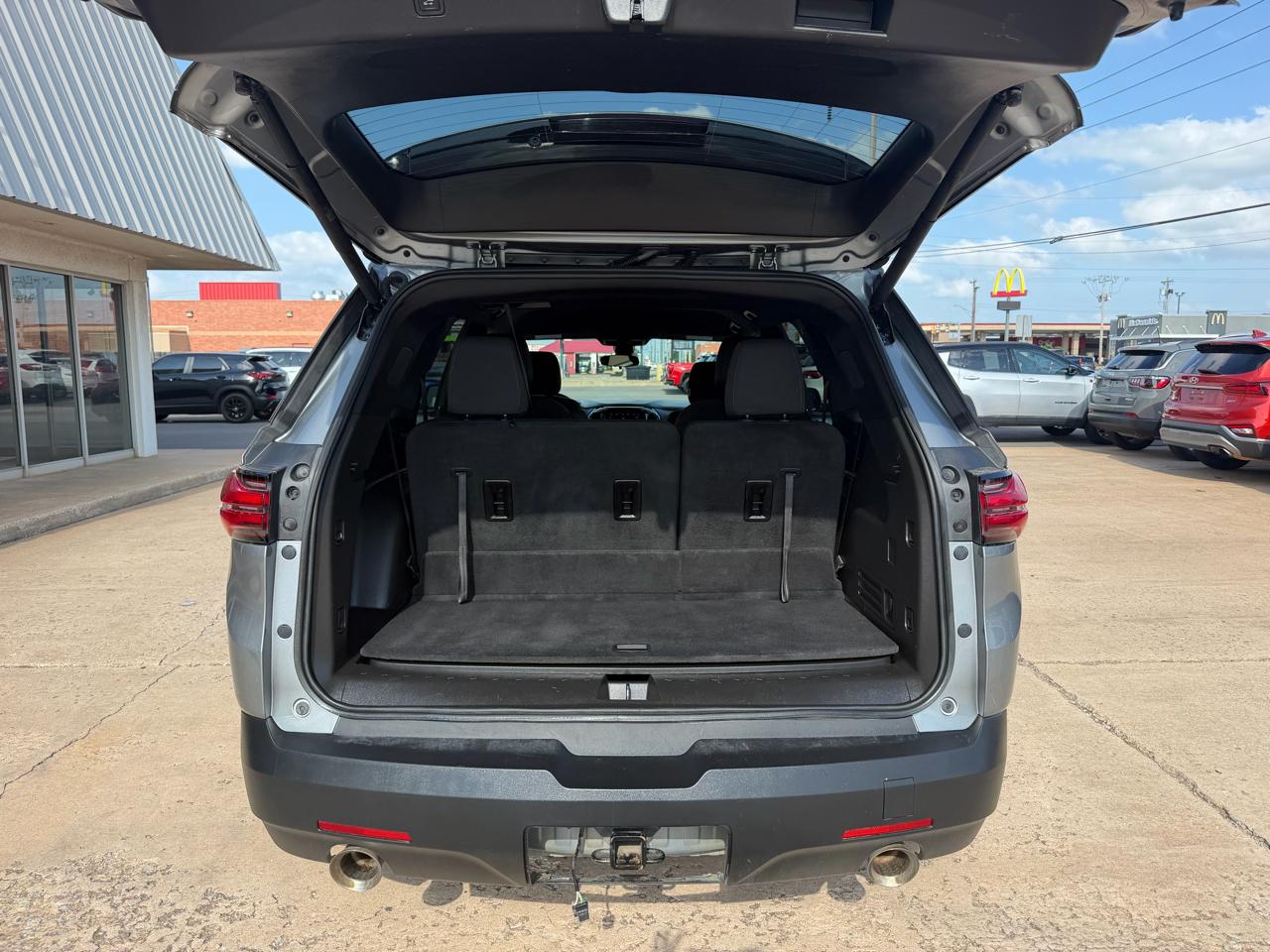 Chevrolet Traverse FWD 4dr LT Cloth w/1LT 2023