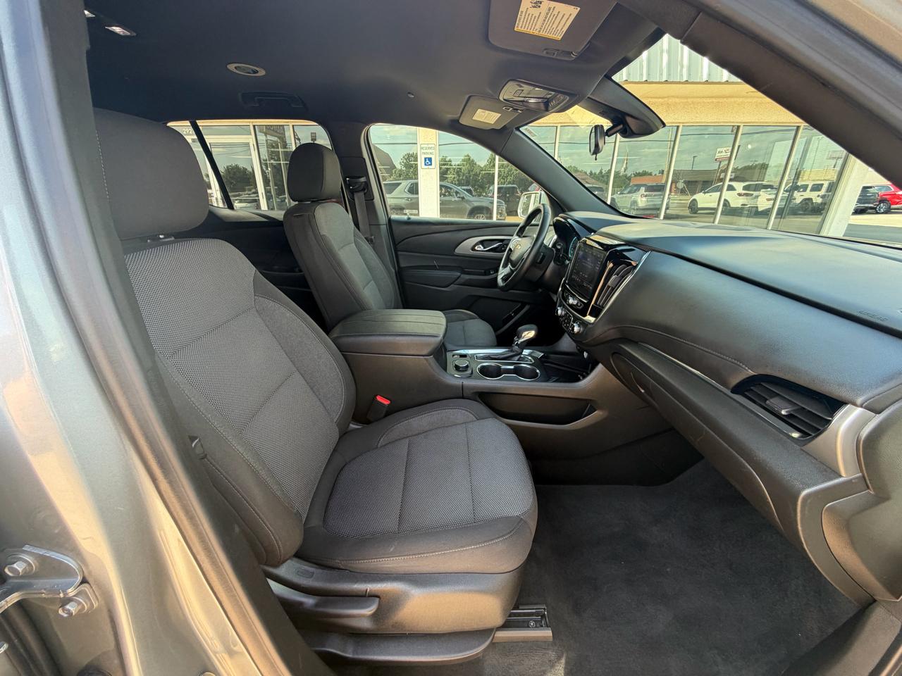 Chevrolet Traverse FWD 4dr LT Cloth w/1LT 2023