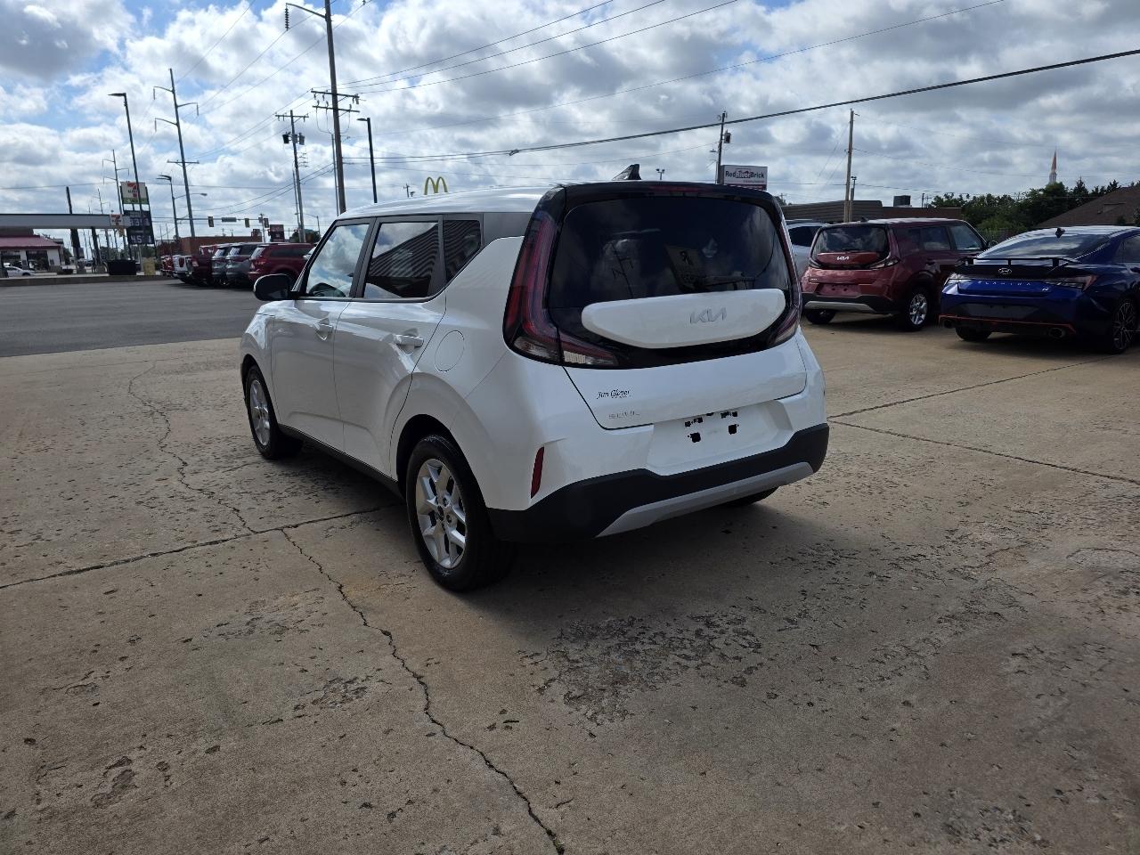 Kia Soul LX IVT 2023