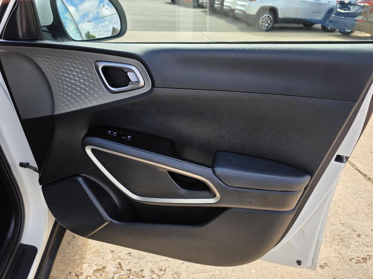 Kia Soul LX IVT 2023
