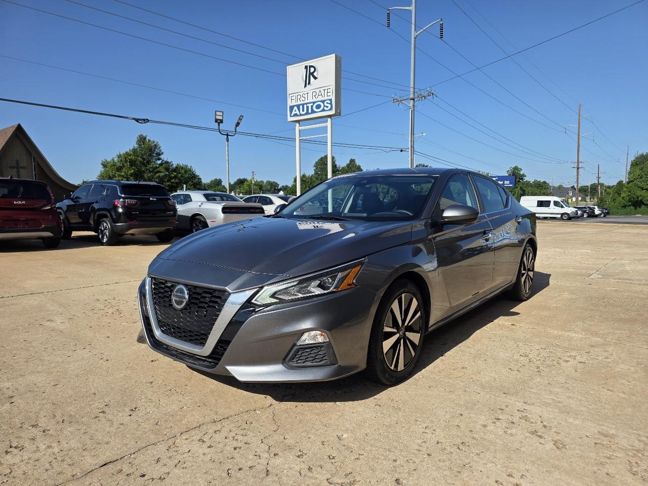 Nissan Altima 2.5 SV Sedan 2021
