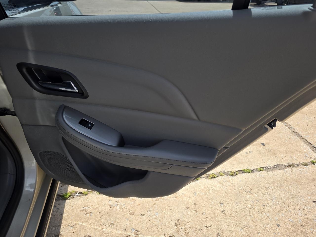 Chevrolet Malibu 4dr Sdn LS w/1LS 2014