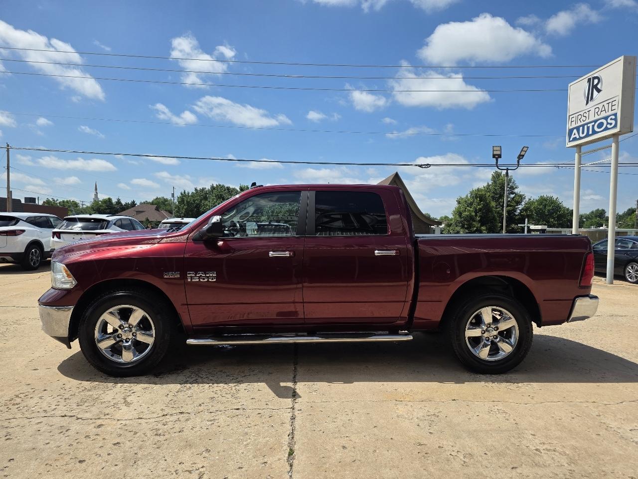 RAM 1500 Big Horn 4x4 Crew Cab 5'7" Box 2017