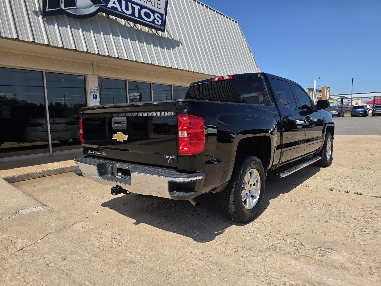 Chevrolet Silverado 1500 2WD Crew Cab 143.5" LT w/1LT 2017
