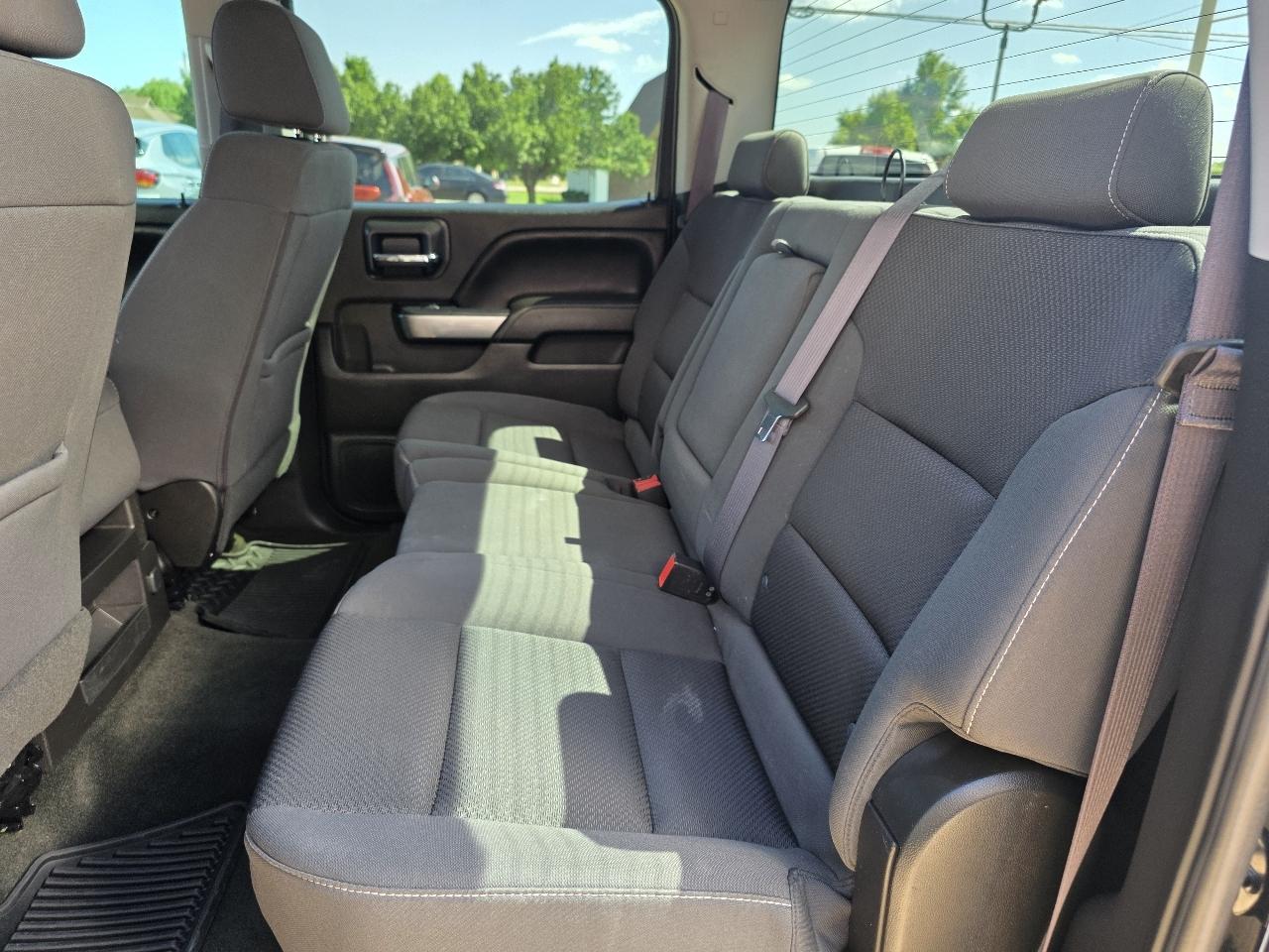 Chevrolet Silverado 1500 2WD Crew Cab 143.5" LT w/1LT 2017