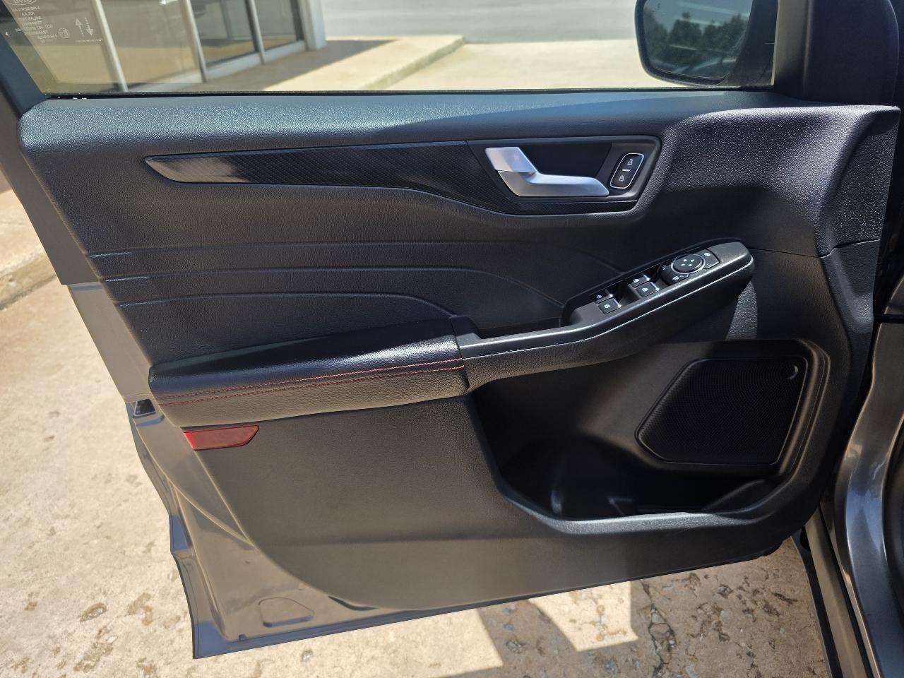 Ford Escape ST-Line AWD 2025