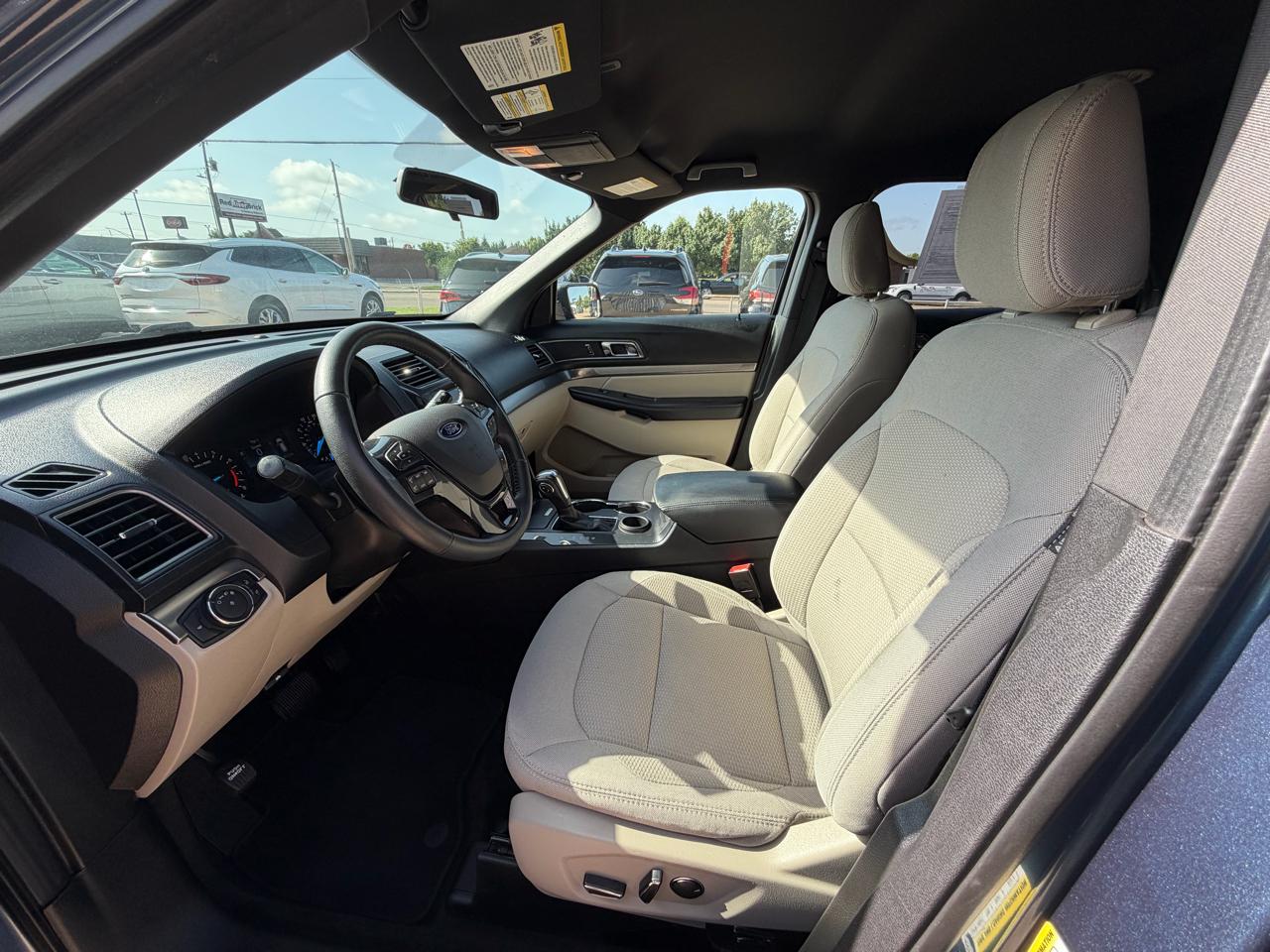 Ford Explorer XLT FWD 2018