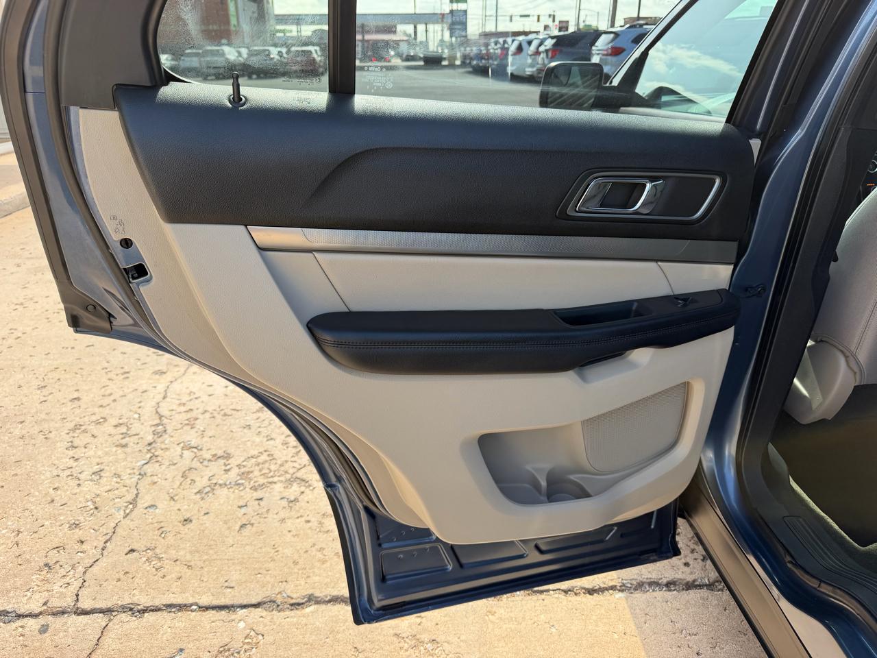 Ford Explorer XLT FWD 2018