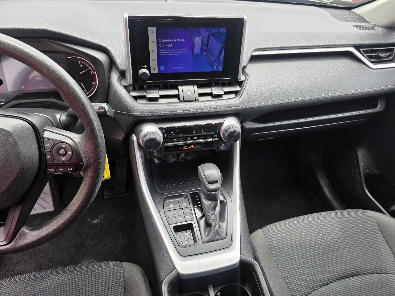 Toyota RAV4 LE AWD (Natl) 2025