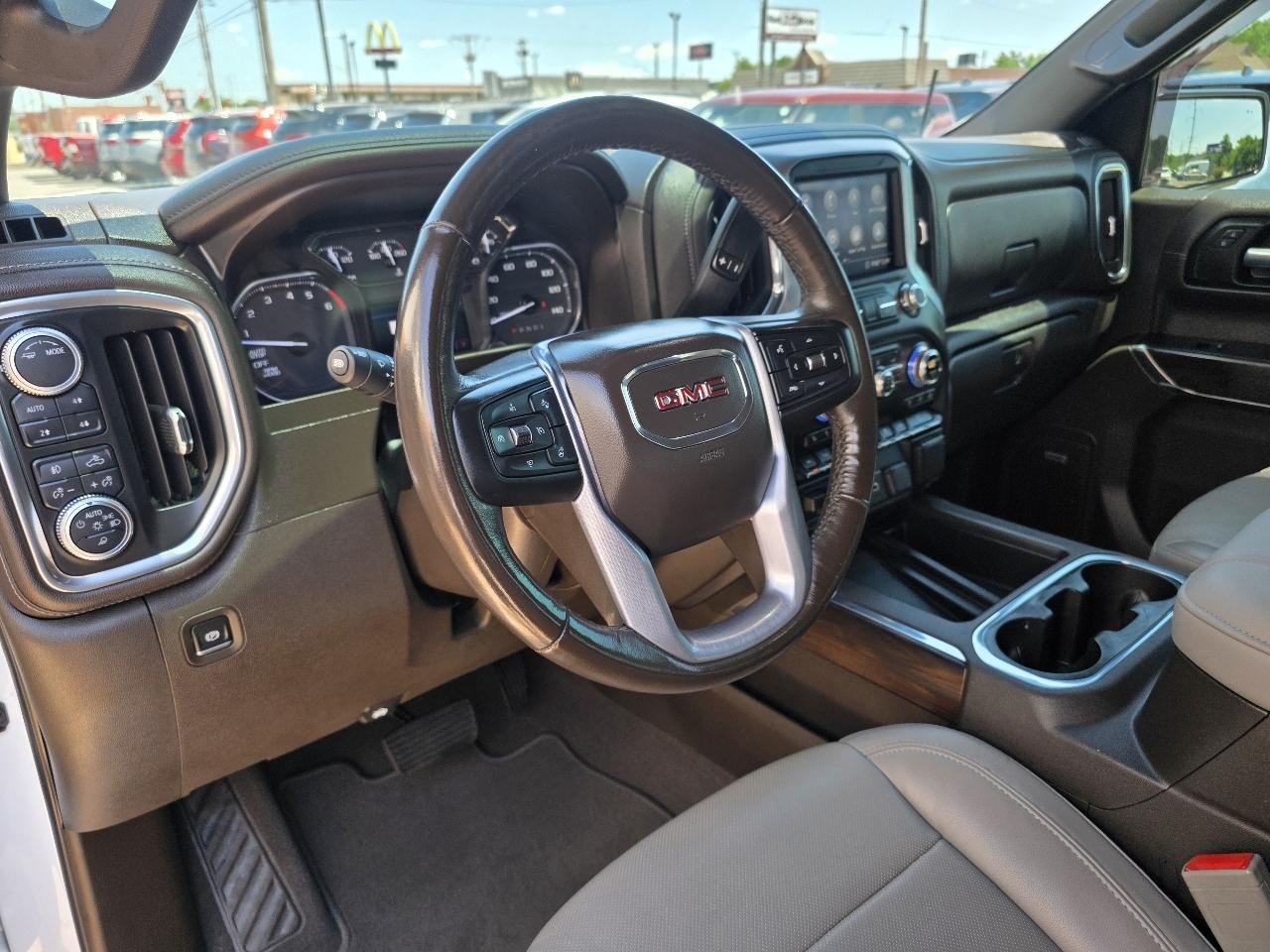 GMC Sierra 1500 4WD Crew Cab 147" SLT 2020