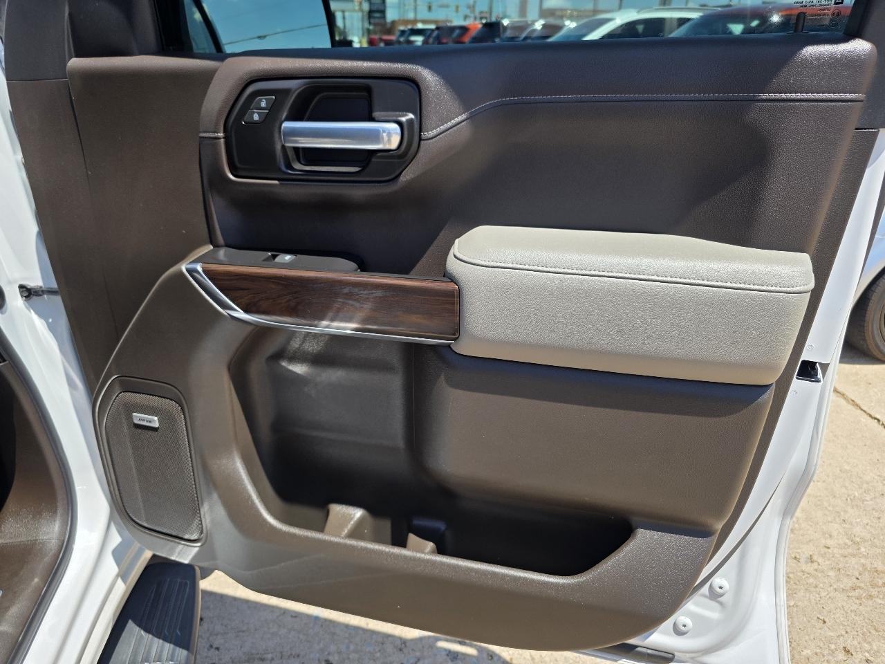 GMC Sierra 1500 4WD Crew Cab 147" SLT 2020