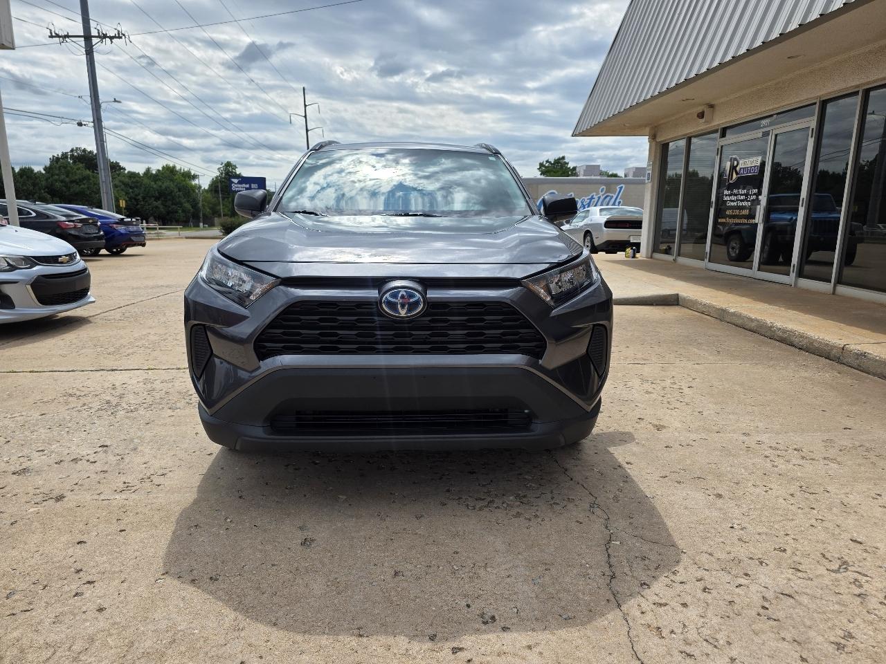 Toyota RAV4 Hybrid LE AWD (Natl) 2021
