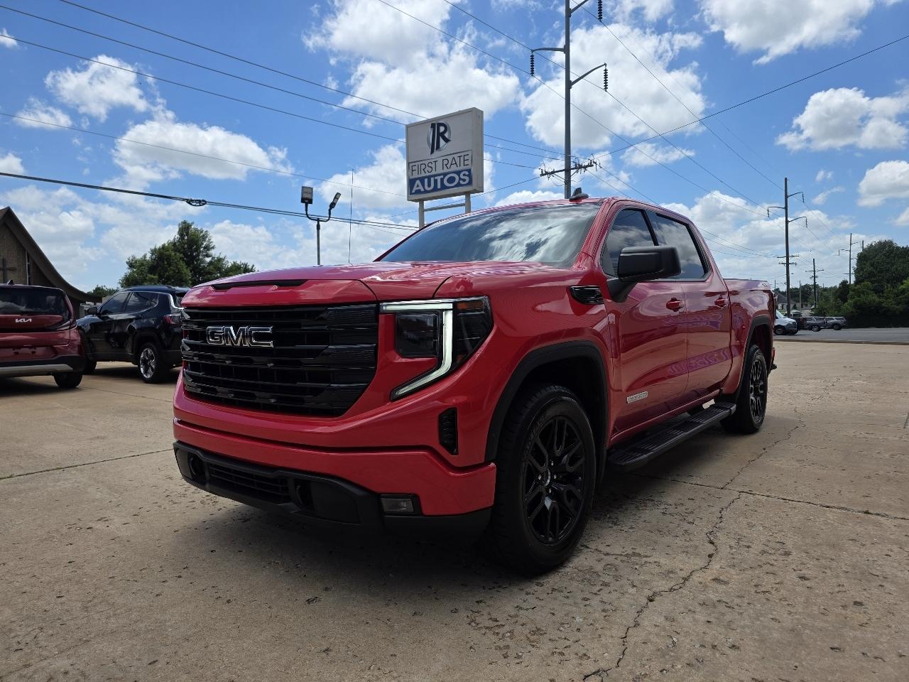 GMC Sierra 1500 4WD Crew Cab 147" Elevation w/3SB 2024