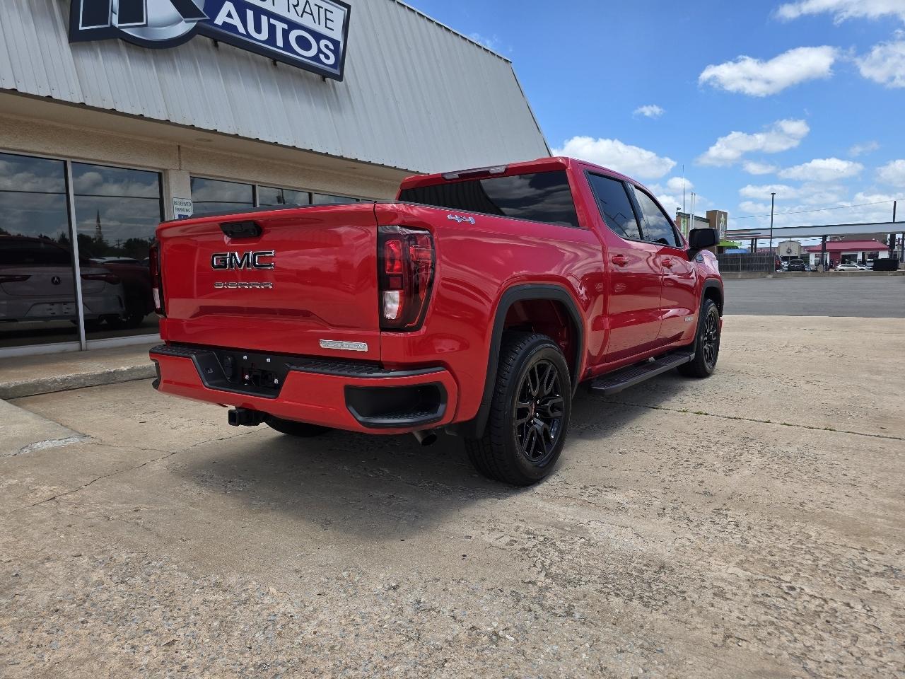GMC Sierra 1500 4WD Crew Cab 147" Elevation w/3SB 2024