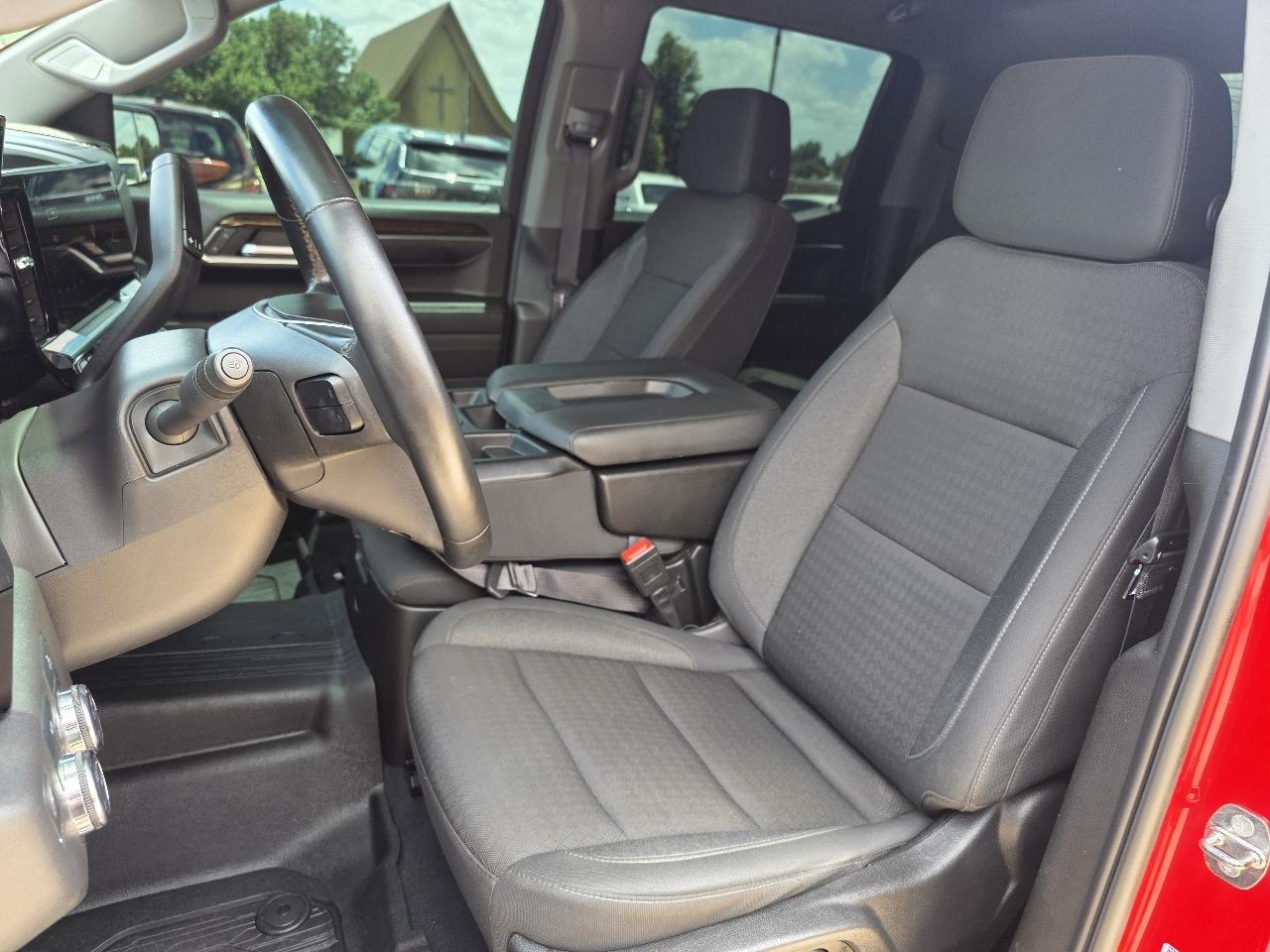 GMC Sierra 1500 4WD Crew Cab 147" Elevation w/3SB 2024