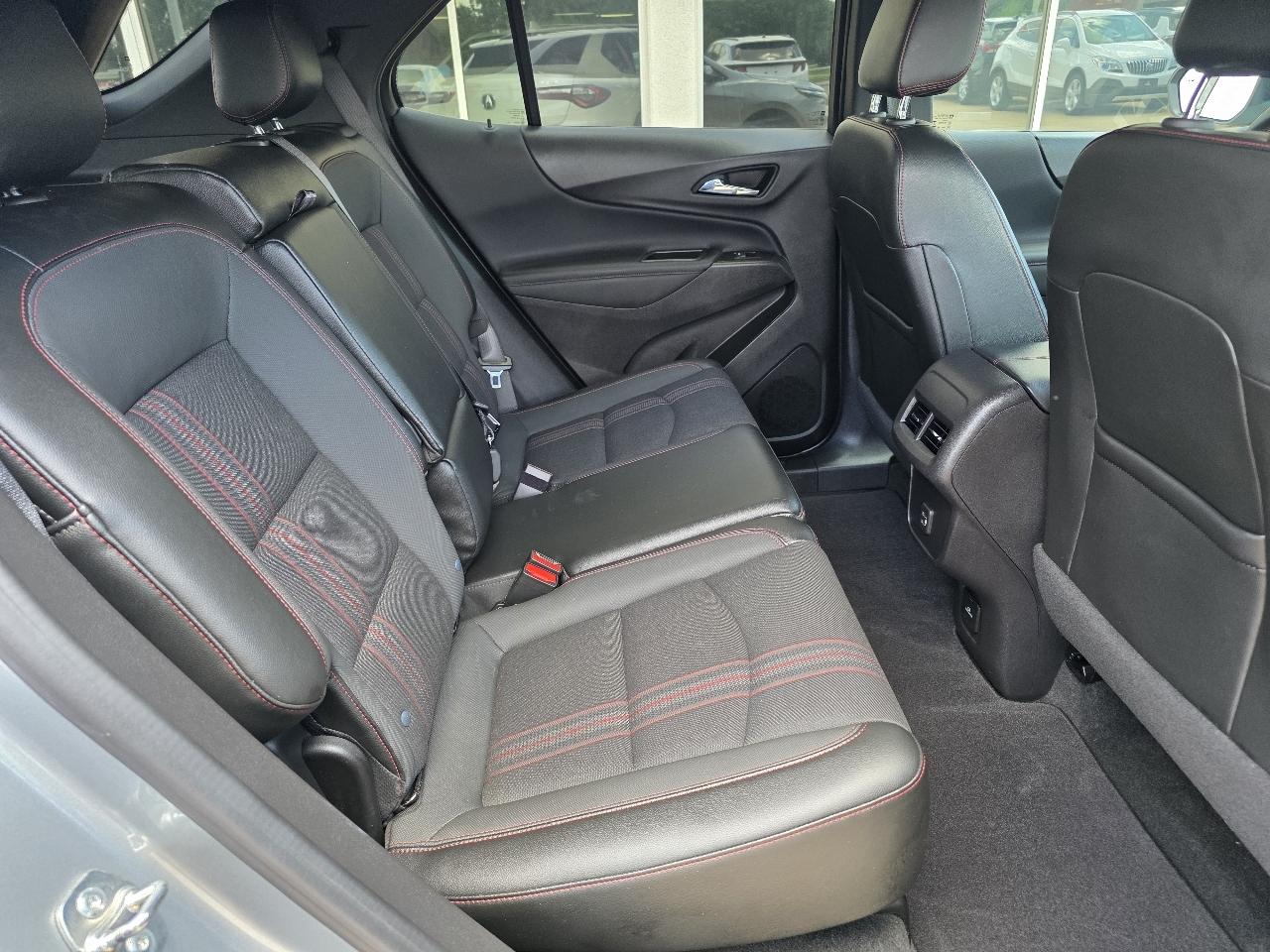 Chevrolet Equinox FWD 4dr RS 2024