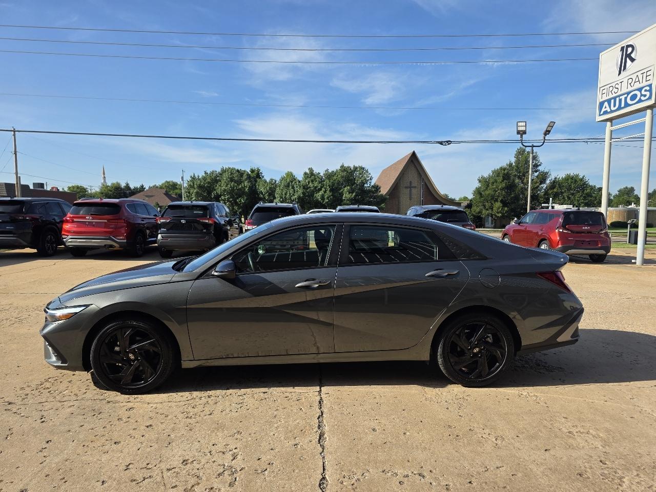 Hyundai Elantra SEL Sport Sedan 2026