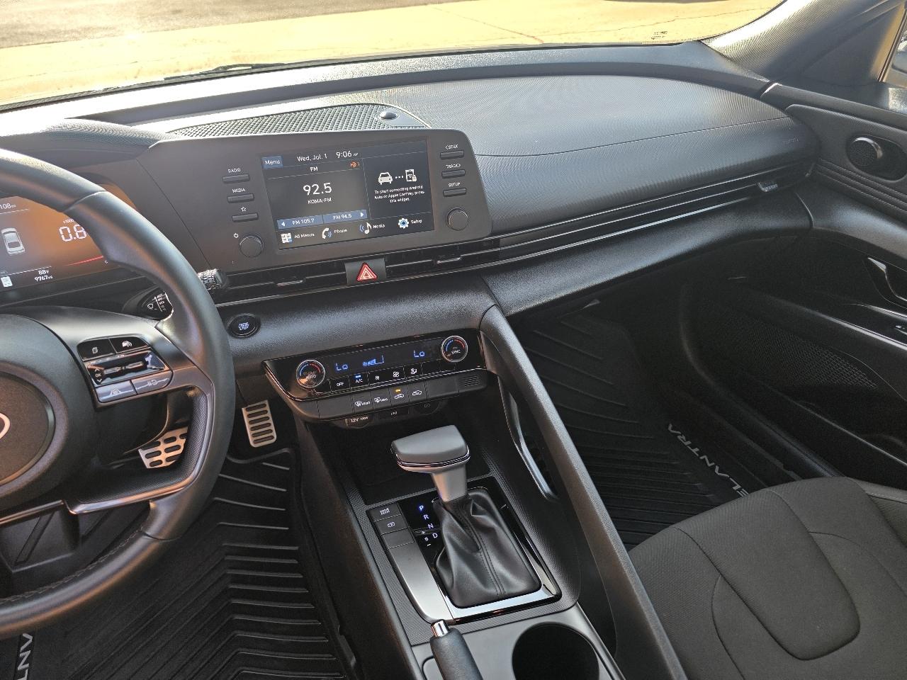 Hyundai Elantra SEL Sport Sedan 2026