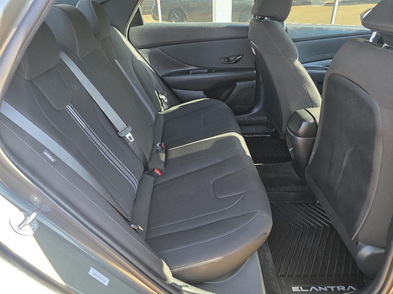 Hyundai Elantra SEL Sport Sedan 2026