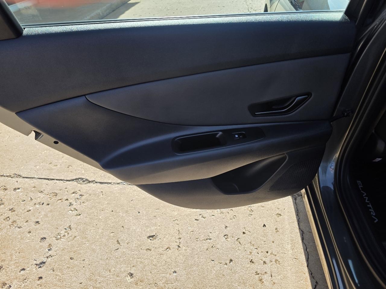 Hyundai Elantra SEL Sport Sedan 2026