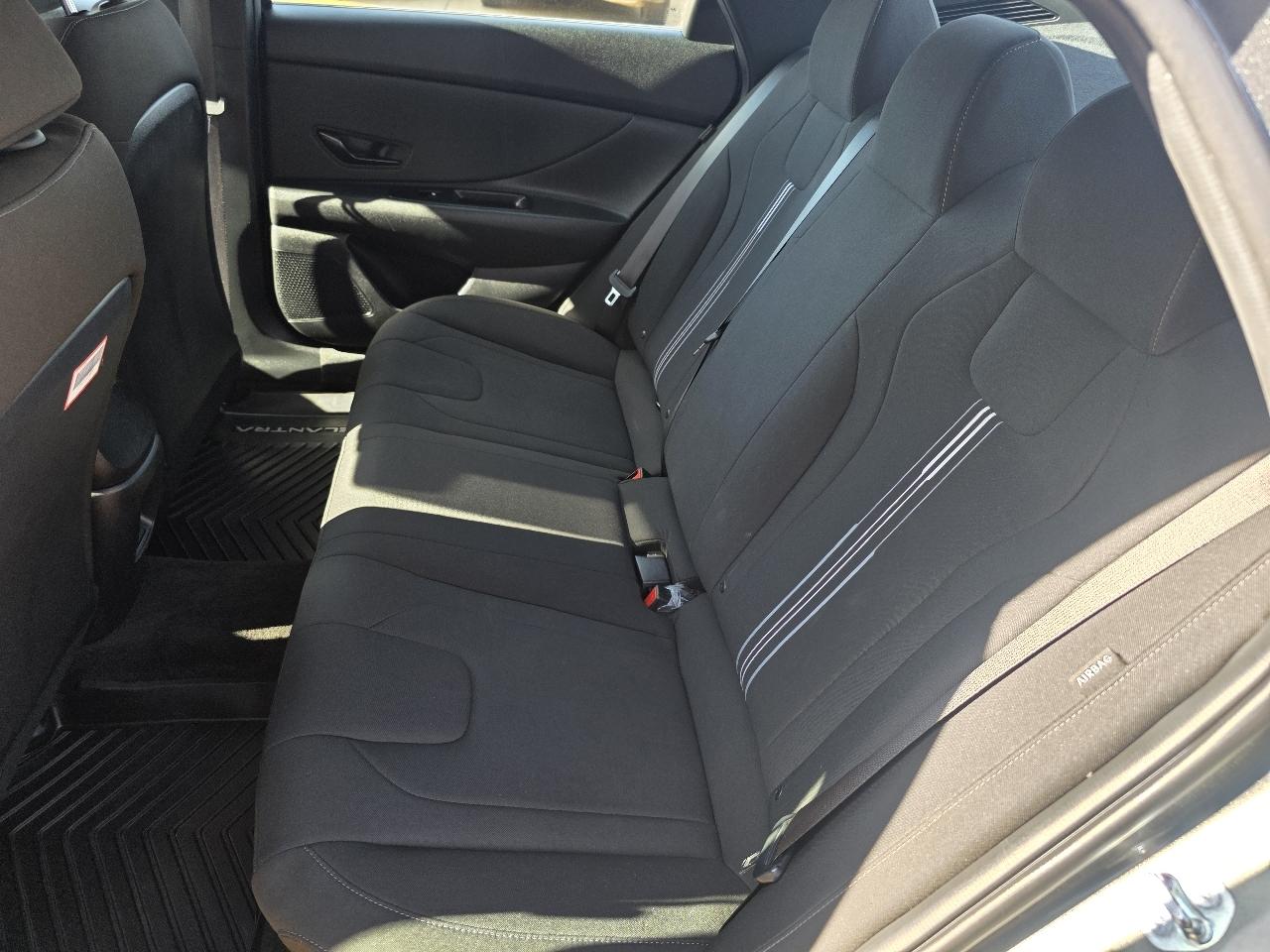 Hyundai Elantra SEL Sport Sedan 2026