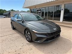2025 Hyundai Elantra 