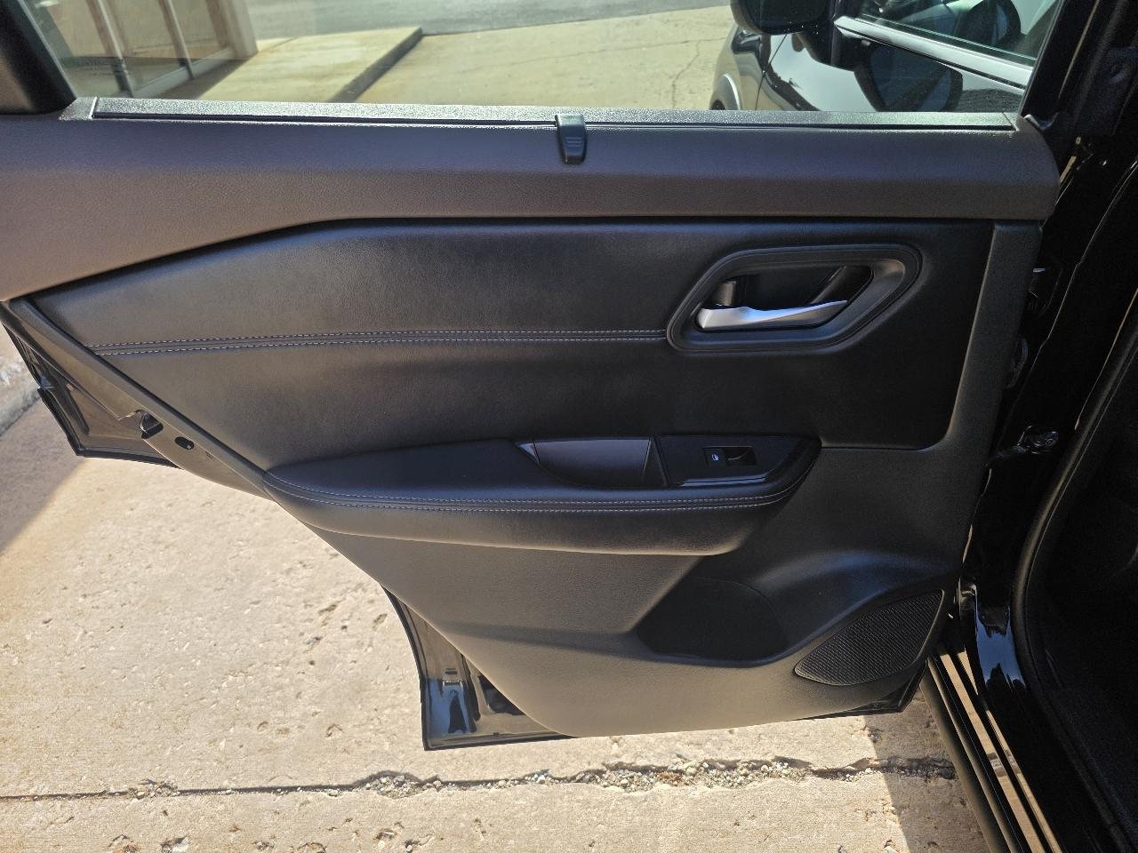 Nissan Rogue AWD SV 2023