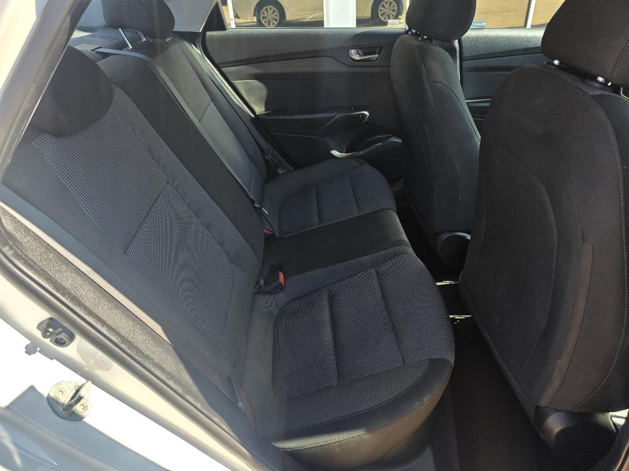 Hyundai Accent SE Sedan IVT 2021