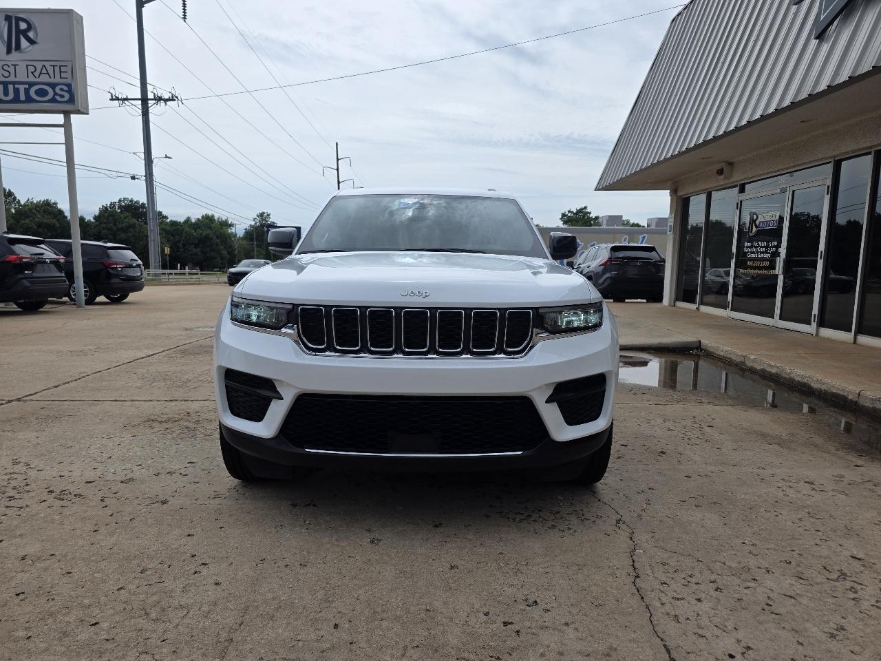 Jeep Grand Cherokee Laredo A 4x2 2024